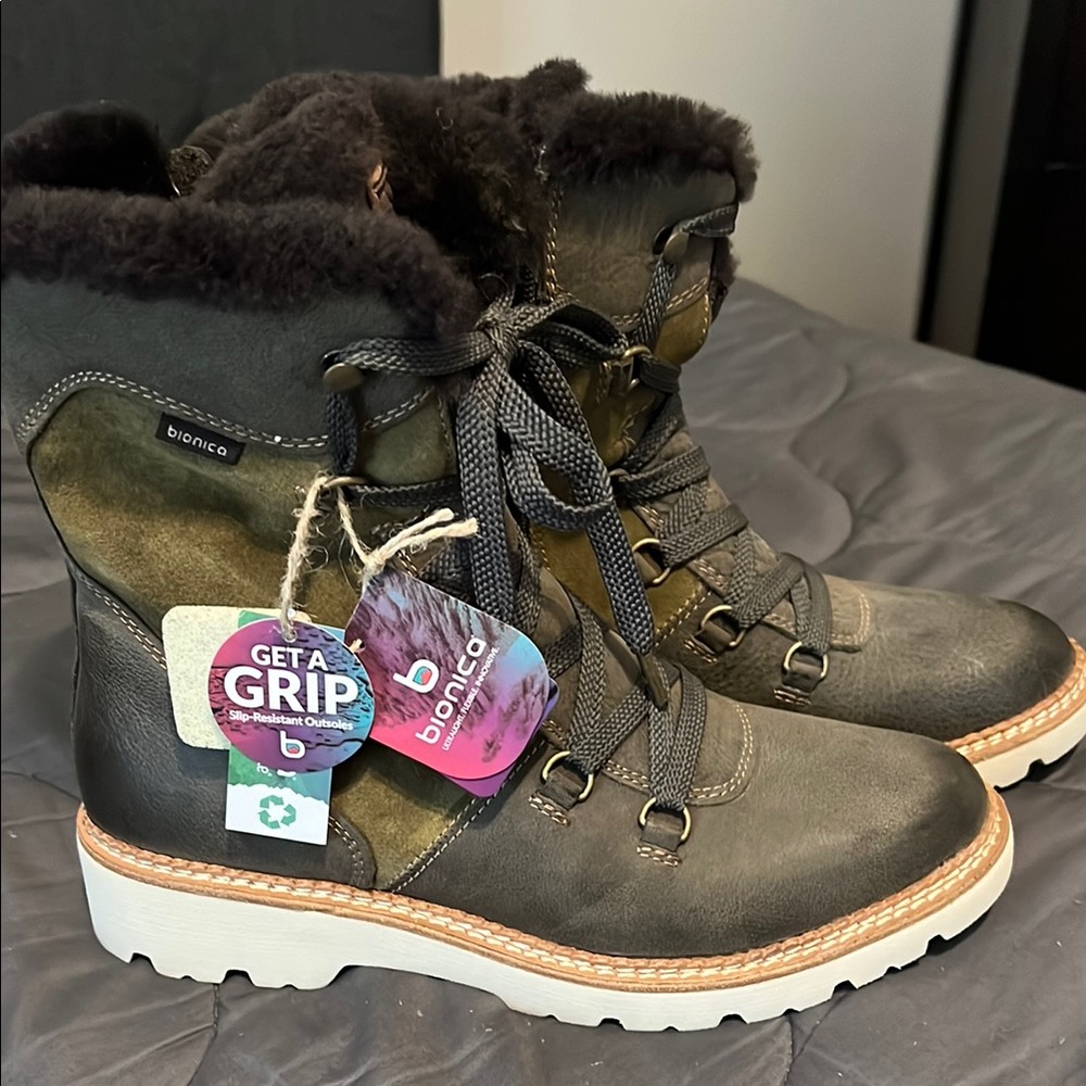 Bionica Dark Gray and Olive Boots